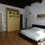 Flamini Domus Charming Suites